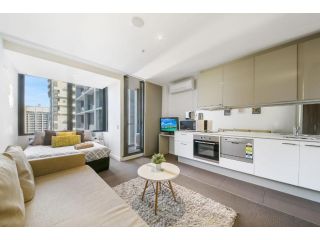 A Comfy & Stylish Studio with City Views Next to Southern Cross Apartment, Melbourne - 1