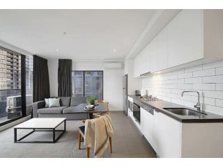 A Cozy & Stylish 2BR Apt City Views in Southbank Apartment, Melbourne - 5