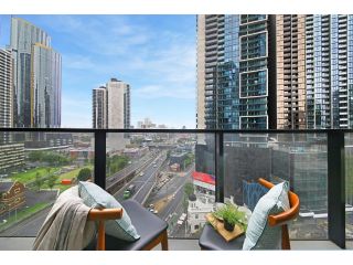 A Cozy & Stylish 2BR Apt City Views in Southbank Apartment, Melbourne - 2