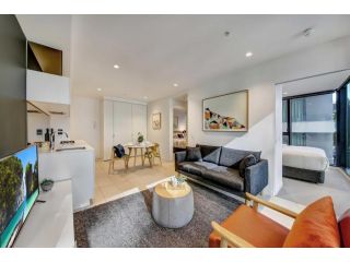 A Cozy & Stylish 2BR Apt Near Crown and Southern Cross Apartment, Melbourne - 5