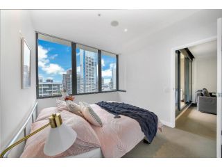 A Lovely 2BR Apt Near Southern Cross with City Views Apartment, Melbourne - 5