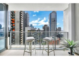 A Lovely 2BR Apt Near Southern Cross with City Views Apartment, Melbourne - 1