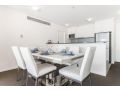 A Spacious 2BR Apt with an Amazing View Over Darling Harbour Apartment, Sydney - thumb 6