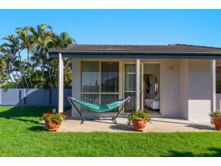 A Wave From It All - Lennox Head Guest house, Lennox Head - 1