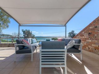 A Yachtsmans Rest Unit 3 37 Victoria Parade Apartment, Nelson Bay - 1