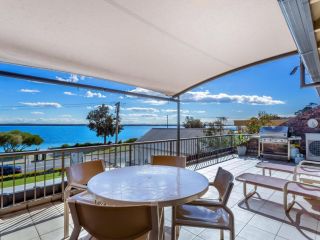 A Yachtsmans Rest, Unit 4/37 Victoria Parade Apartment, Nelson Bay - 2