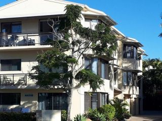 Aarons Luxury Retreat Apartment, Noosaville - 1