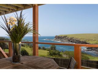 Absolute Oceanfront Cottage Guest house, Kiama - 2