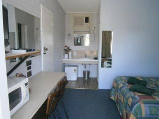 Nhill Holiday Inn Hotel, Victoria - 3