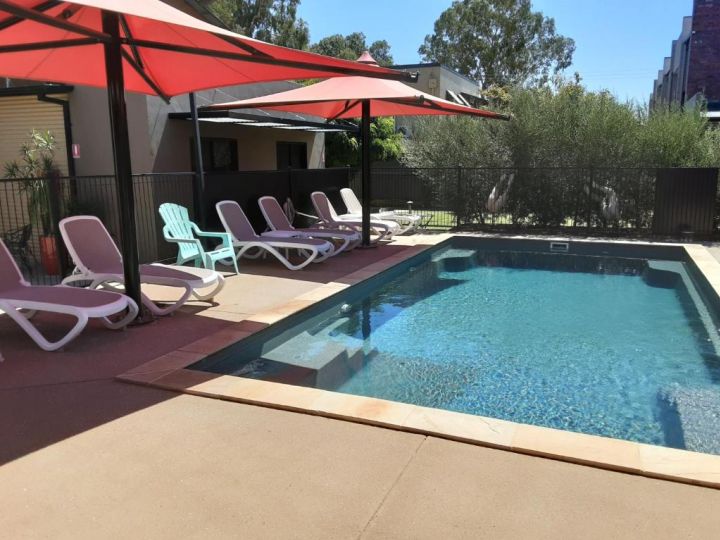 Adelphi Apartment 2- Poolside or Apartment 2A- King Studio Apartment, Echuca - imaginea 6