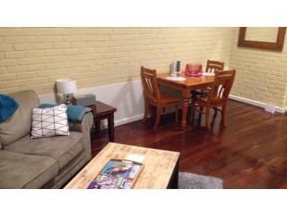 Affordable & comfortable Apartment on Langley Park Apartment, Perth - 2