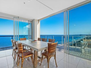 Air on Broadbeach 2 Level Private Apartment Apartment, Gold Coast - 3