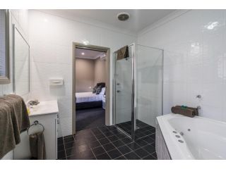 Akuna Motor Inn and Apartments Hotel, Dubbo - 1