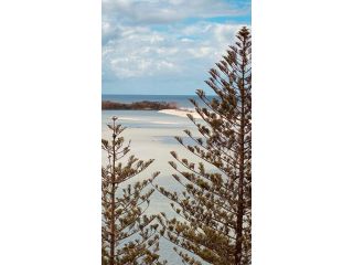 Allyâ€™s Golden Beach Retreat! Apartment, Caloundra - 3