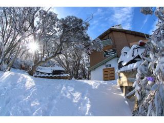 Alpine Retreat Mt Buller Hotel, Mount Buller - 1