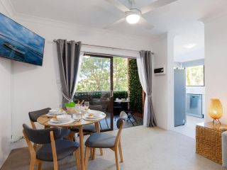 Amanda Court 11 1 Weatherly Close Apartment, Nelson Bay - 4