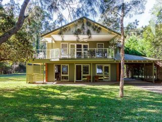 Amaroo Sunset Lodge Guest house, Smiths Lake - 2