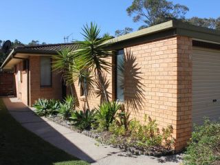 AMELIA SHORES 1 of 54 Evans St Lake Cathie Guest house, Lake Cathie - 2