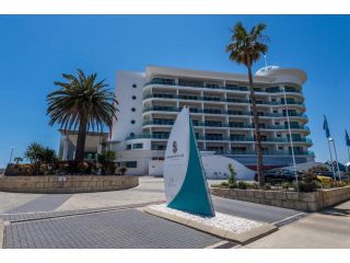 AN OCEAN,BEACH and POOL VIEW APARTMENT - BEACHFRONT Apartment, Mandurah - 3