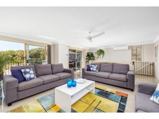 Aqua Lagoon - Great Family Beach Getaway Guest house, Nelson Bay - 1