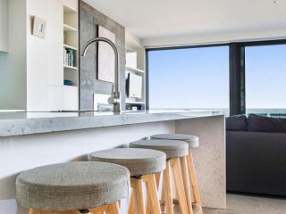 Aqua Mist Seascape Apartment, Port Fairy - 1