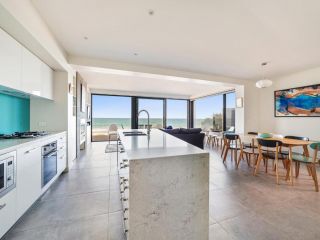 Aqua Mist Seascape Apartment, Port Fairy - 2