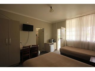 Aromet Motor Inn Hotel, New South Wales - 2