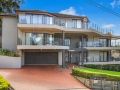 Spacious Modern Apartment with Breathtaking Views Guest house, Terrigal - thumb 1