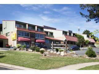 Alpine Gables Apartment, Jindabyne - 2