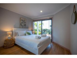 Aurora by the Sea, Stunning Ocean and Beach Views Guest house, Kiama - 5