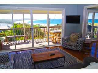 Awesome View, 4 View Street Guest house, Crescent Head - 2