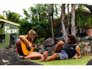 Backpackers By The Bay Hostel, Airlie Beach - 2