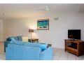 Baden 50 - Rainbow Shores, Swimming pool, walk to beach, tropical surroundings Guest house, Rainbow Beach - thumb 3