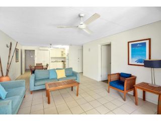 Baden 62 - Rainbow Shores, Beach Escape, Air con, Pool, All beds made Guest house, Rainbow Beach - 2