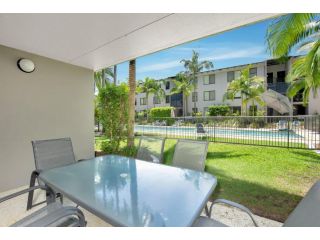 Baden 65 - Rainbow Shores, Overlooking lap pool, Ground Floor, Air Conditioning Guest house, Rainbow Beach - 4