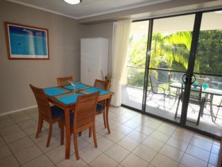 Baden 90 - Rainbow Shores, Resort Unit, Pools, Tennis Court, Walk To Beach Guest house, Rainbow Beach - 5