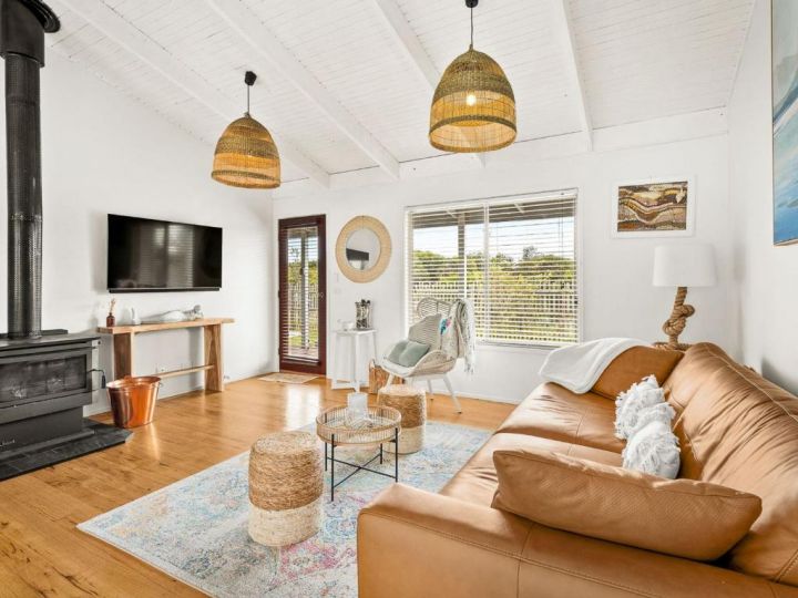 Banksia Beach House Guest house, Surf Beach - imaginea 3