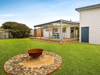 Banksia Beach House Guest house, Surf Beach - 2