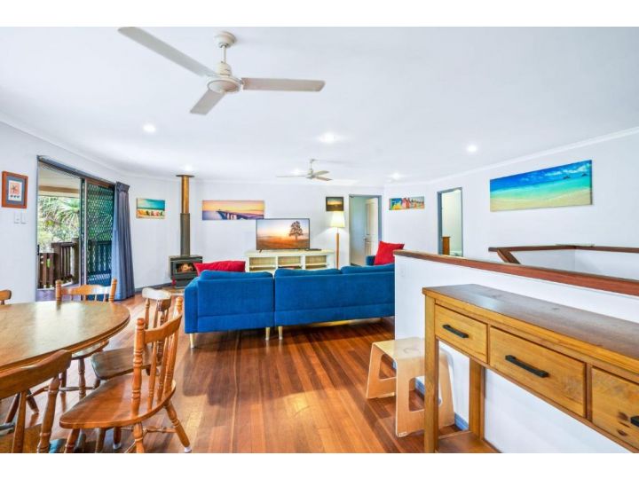 Barny&#x27;s - Rainbow Beach - Fantastic beach house in the perfect spot, Pets Welcome, Wi-Fi Guest house, Rainbow Beach - imaginea 4