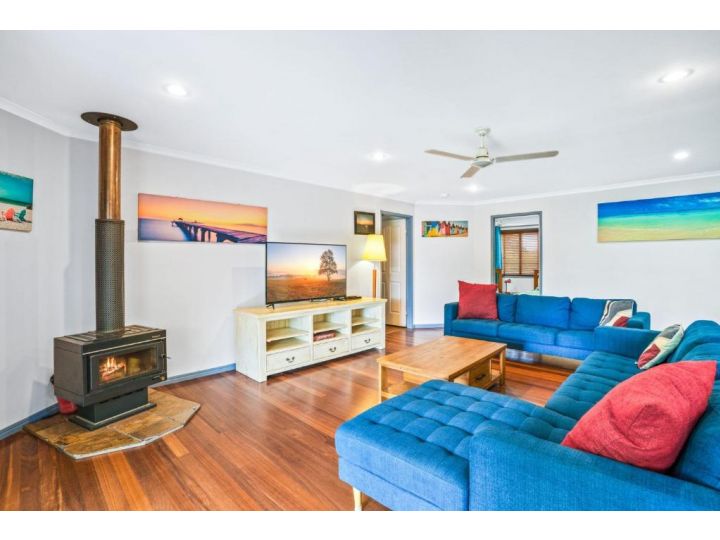 Barny&#x27;s - Rainbow Beach - Fantastic beach house in the perfect spot, Pets Welcome, Wi-Fi Guest house, Rainbow Beach - imaginea 1