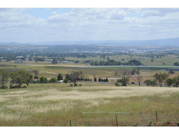 BATHURST GOLDFIELDS RESIDENCE on MOUNT PANORAMA Guest house, Bathurst - imaginea 6