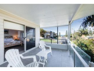 BAY PROPERTIES . Tusk Yamba Apartment, Yamba - 4