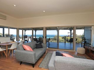 BAY VIEWS ON BROWNE - McCrae Guest house, Dromana - 1