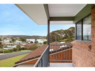 Bayview Unit - Stunning Inlet Views Apartment, Narooma - 5