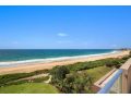 Beach and Ocean Front Penthouse with Wifi and Parking Apartment, The Entrance - thumb 1