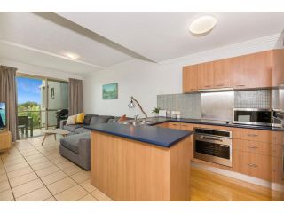 BEACH BLISS LUXURIOUS APARTMENT with POOL Apartment, Kingscliff - 1