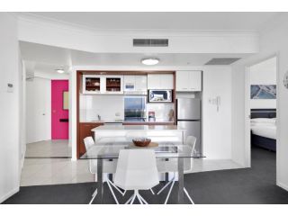 Beach Front lifestyle with resort style facilities Apartment, Gold Coast - 4