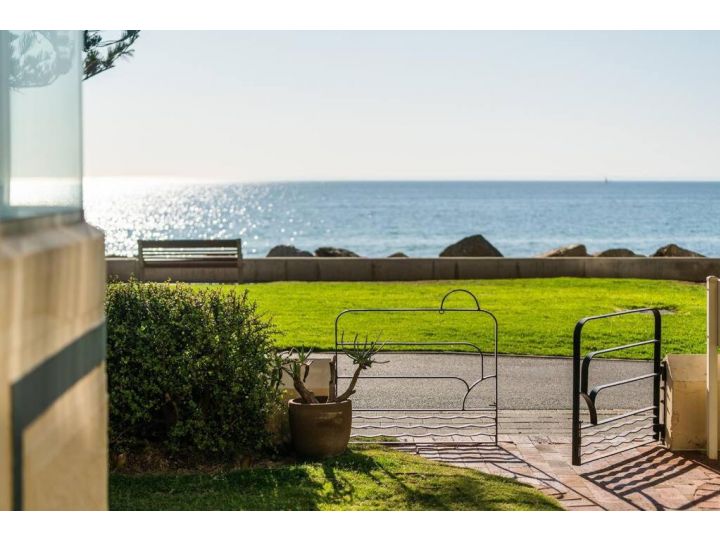 Absolute Beachfront - Swainson at Shoreham Apartment, Glenelg - imaginea 20