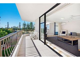 ULTIQA Beach Haven on Broadbeach Hotel, Gold Coast - 3