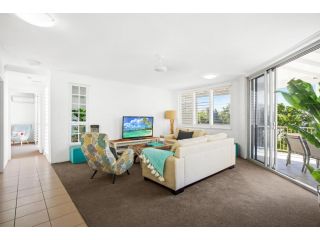 Beach views & breezes, Sunshine Beach Apartment, Sunshine Beach - 3